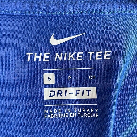 NWT The Nike Tee Athletic Dri-Fit -Shirt Size S - Picture 7 of 7
